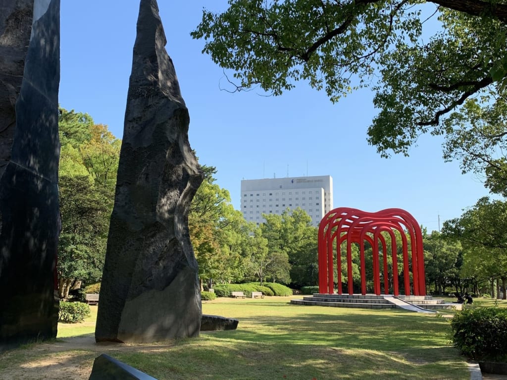 ふくやま美術館前広場
