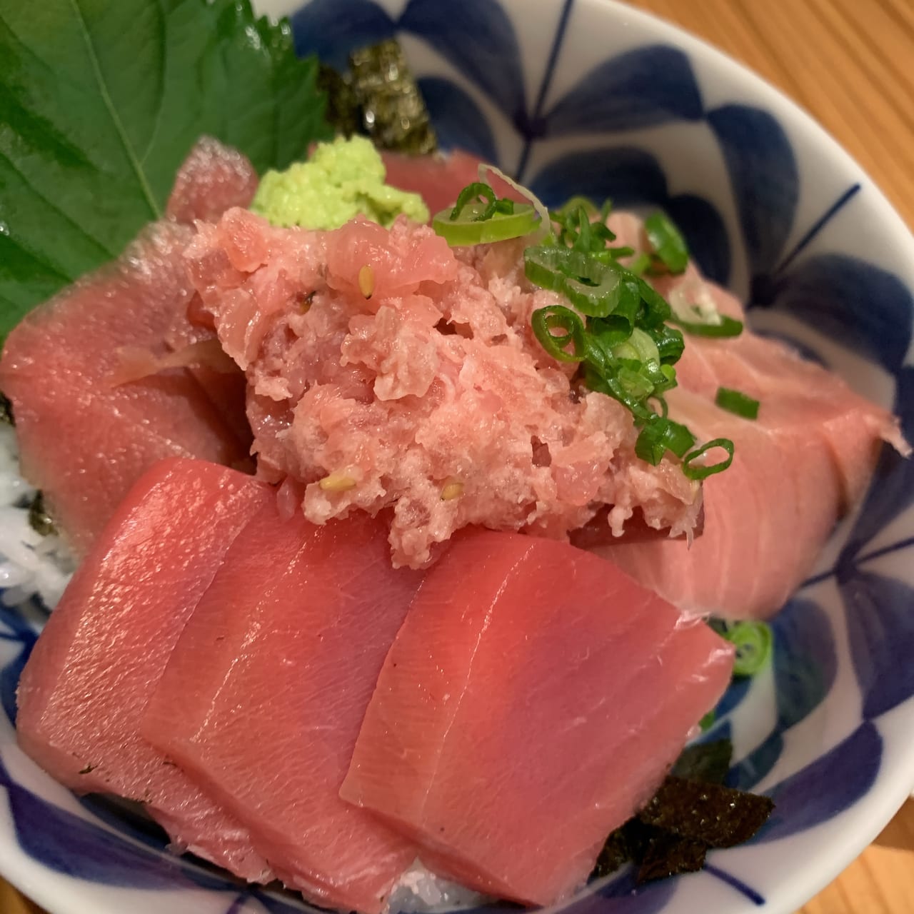 マグロ丼