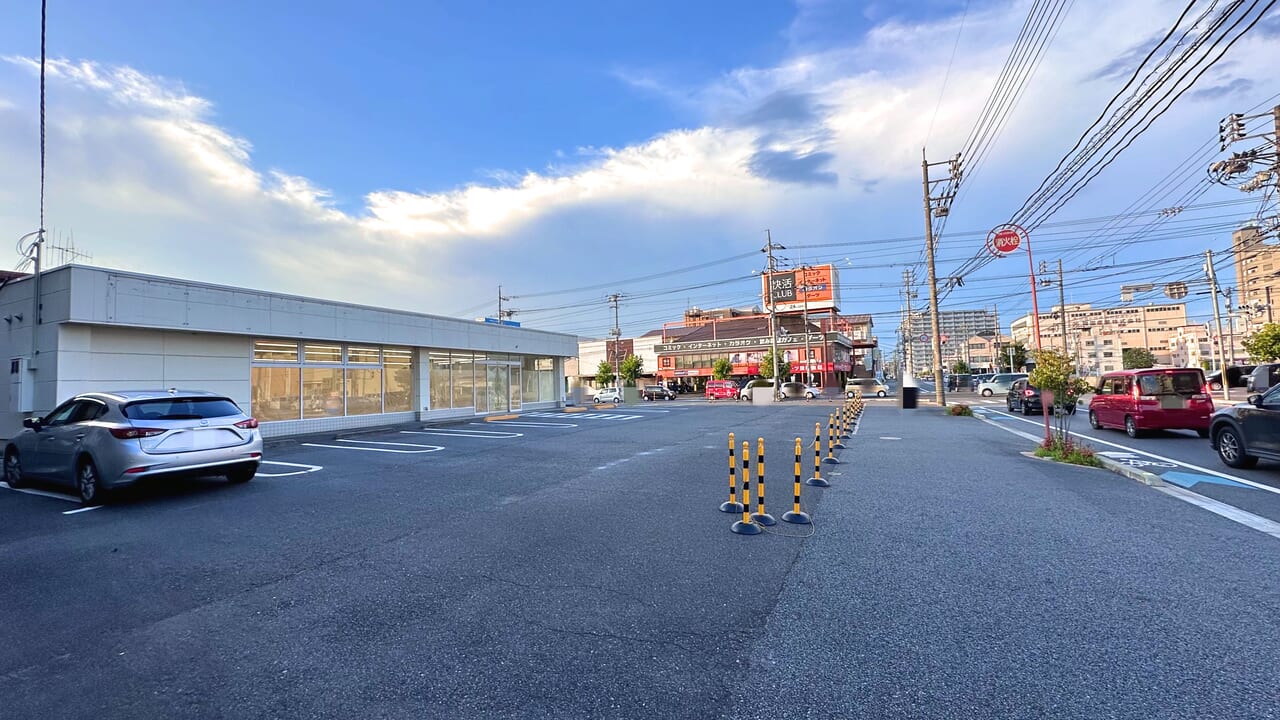 小柴クリーニング福山沖野上店